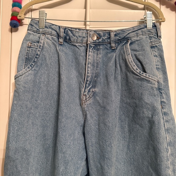 Zara Slouchy Pleated Jeans!! 💙 - Picture 2 of 5